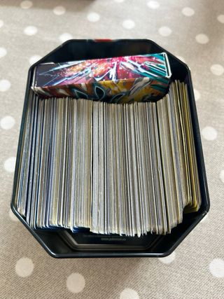 Cartas Pokémon + Caja
