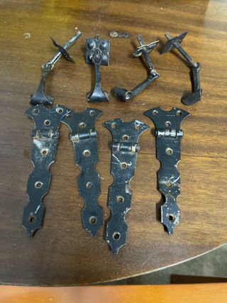 Herrajes antiguos para puertas y armarios