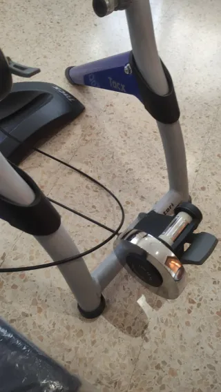 Rodillo Tacx Satori + Rueda 26' Shimano 9v