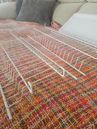 Escurreplatos y escurridor vasos con bandeja