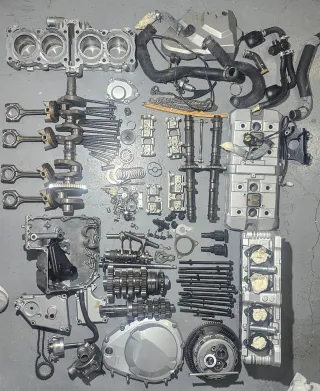 Piezas motor Suzuki Bandit GSF 650 85cv .año 2008