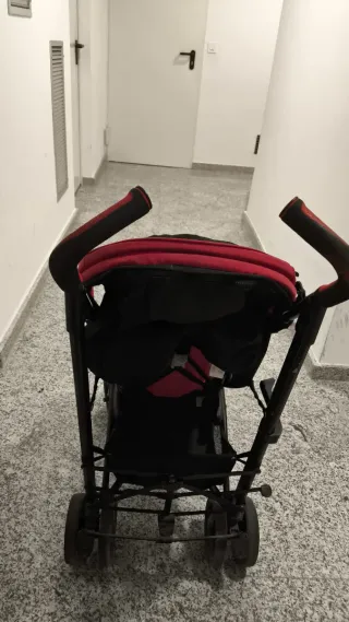 Carro plegable Chicco rojo y negro