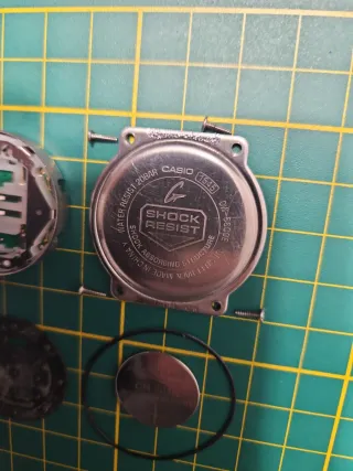 Casio G-Shock DW-5600E - Piezas