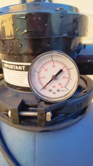 Depuradora de piscina con manguera