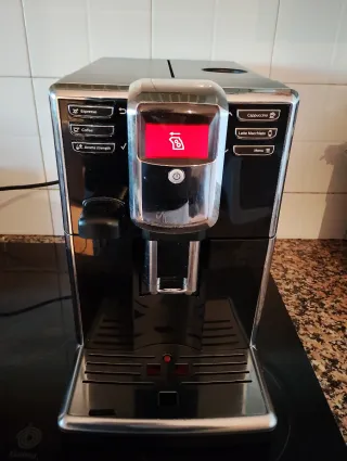 Cafetera Philips Automática Negra con defecto