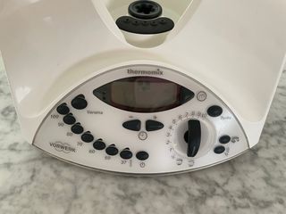 Thermomix TM31 con Varoma y accesorios