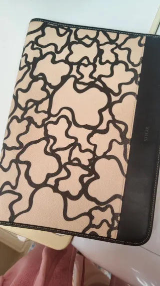 Portadocumentos Tous Beige y Negro