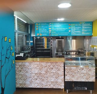 Traspaso Asadero de Pollos + Kebab Funcionando