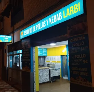 Traspaso Asadero de Pollos + Kebab Funcionando
