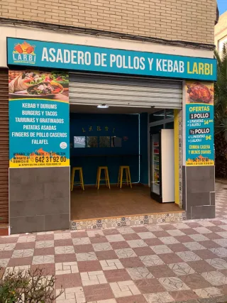 Traspaso Asadero de Pollos + Kebab Funcionando