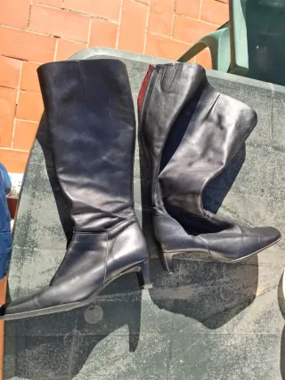 Botas piel negras retro Talla 40, mitad de rodilla