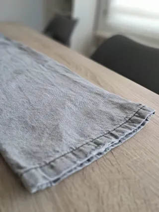 Pantalón vaquero ancho hombre gris