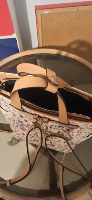 Bolso de mano floral blanco