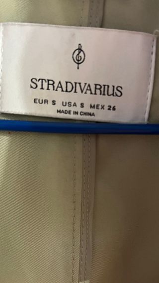 Gabardina Stradivarius verde  Mujer