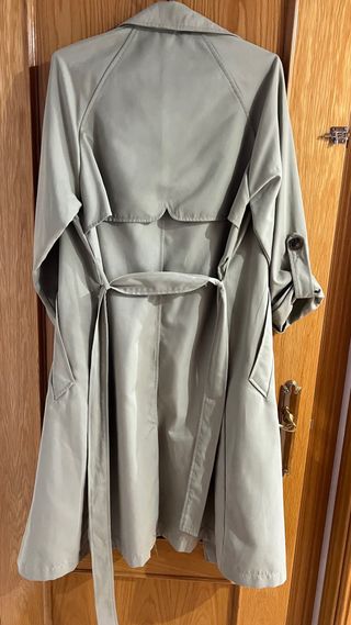 Gabardina Stradivarius verde  Mujer