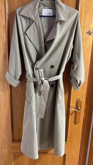 Gabardina Stradivarius verde  Mujer