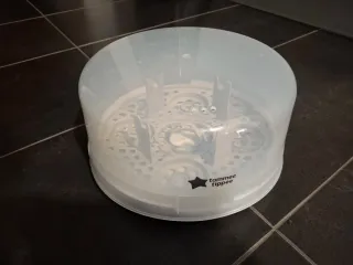 Esterilizador Tommee Tippee