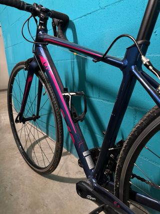 Bicicleta Carretera Giant Liv Avail 1