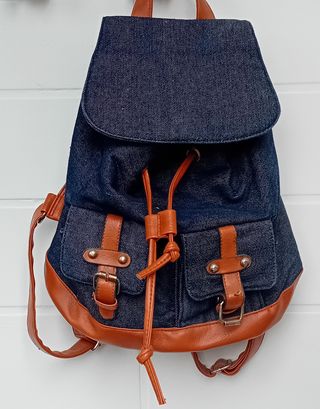 Mochila vaquera azul y marrón