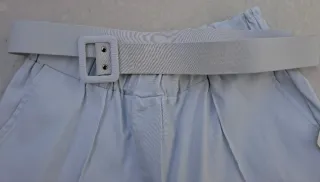 Pantalón T 46-48 con etiquetas. Medidas en descrip