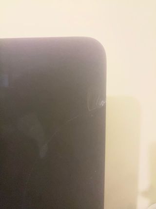 iMac Retina 4K 21.5 2019 + teclado y raton Apple