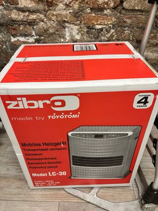 Estufa parafina Toyotomi