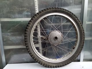 Rueda Bultaco Sherpa 250cc Mod 49