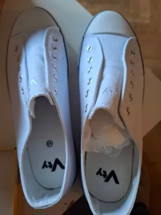 Zapatillas VTY Blancas Talla 43