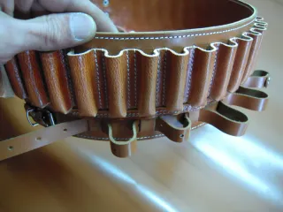 Canana de cuero para cartuchos