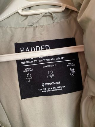 Abrigo acolchado Stradivarius T.36 casi nuevo.
