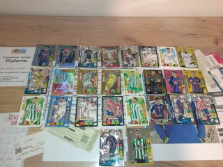 70 cartas Adrenalyn + cajita