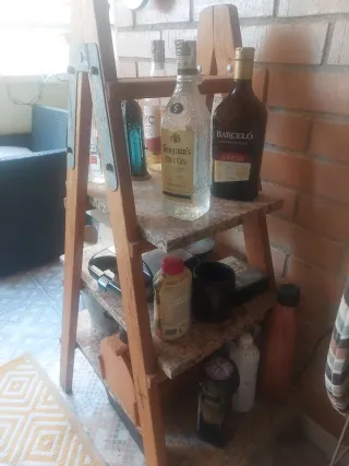 Estantería muy bonita Escalera Madera y Mármol
