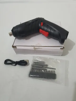 Taladro Inalámbrico con Accesorios