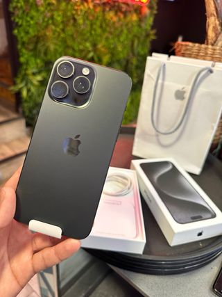 iPhone 15 Pro Max Negro/Gris