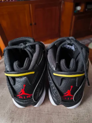 Jordan WO3 Negras Talla 41