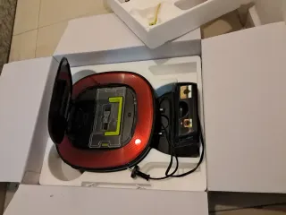 Robot Aspirador LG Hom-Bot Rojo
