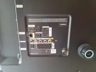 Televisor Samsung Negro y Plata