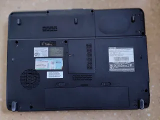 Toshiba Satellite Pro L300 - Rojo (Piezas)