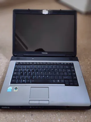 Toshiba Satellite Pro L300 - Rojo (Piezas)
