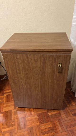 Máquina de coser Alfa con mueble
