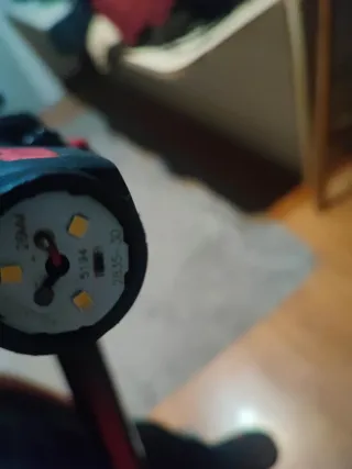 Patinete Eléctrico Red Bull Racing con cargador