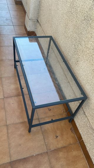 Mesa de forja y cristal para exterior