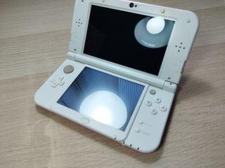 Nintendo New 3DS XL Rosa Blanca