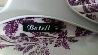 Camisa Beteli floral morado talla 50