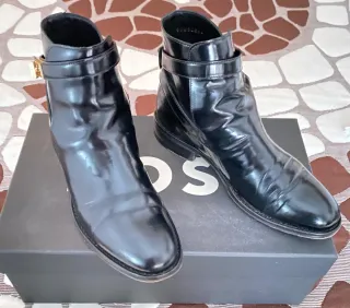 Botines Boss Negros Piel Hebilla