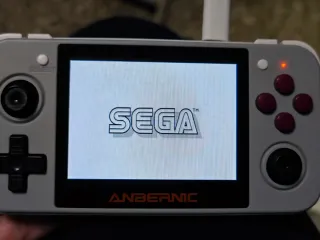 Anbernic RG350 – consola retro portátil