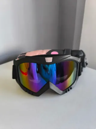 Gafas de esquí con diseño multicolor