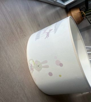 Pantalla infantil para lámpara de pie