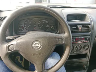 Opel Astra 2004