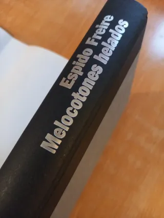 Melocotones Helados (Autores españoles e ibero...